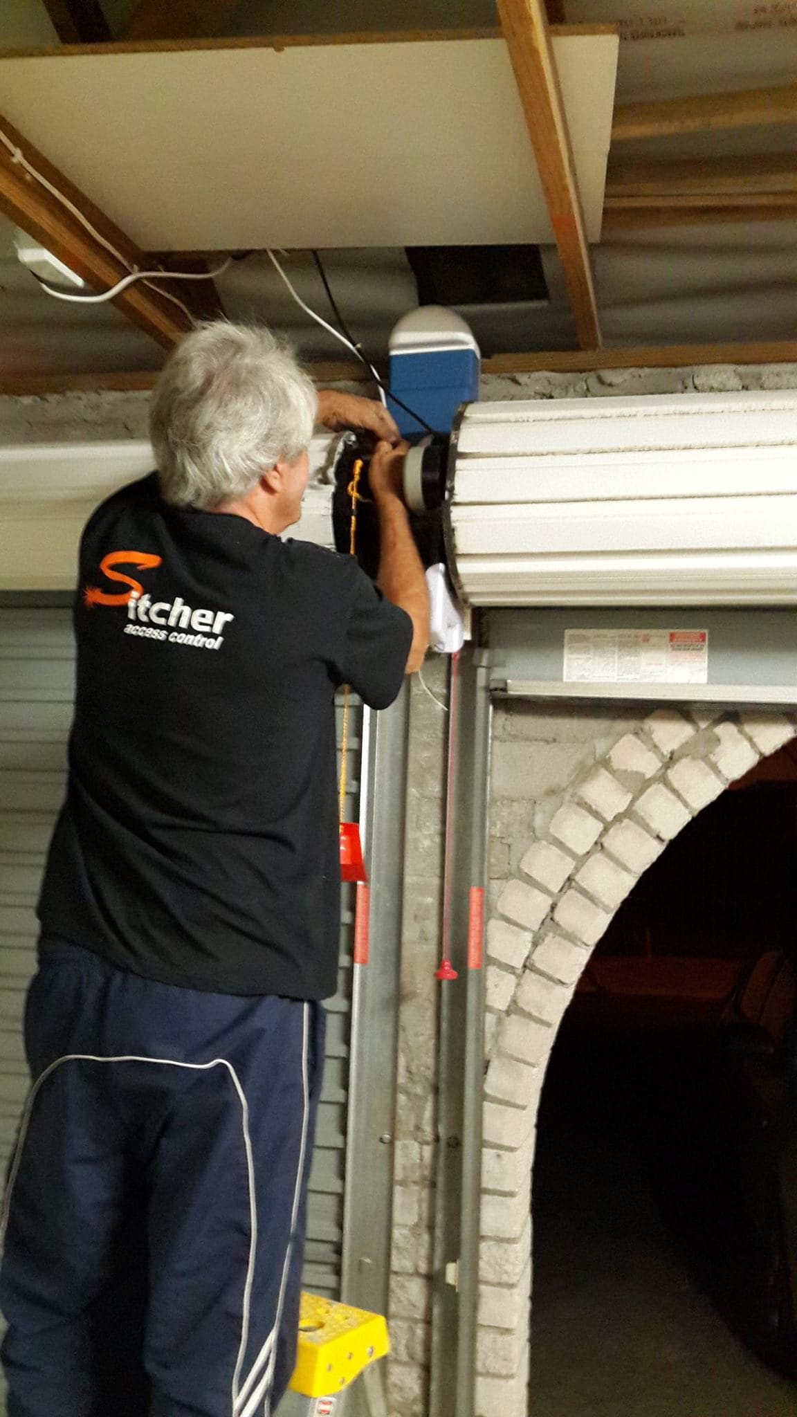 Sitcher technician